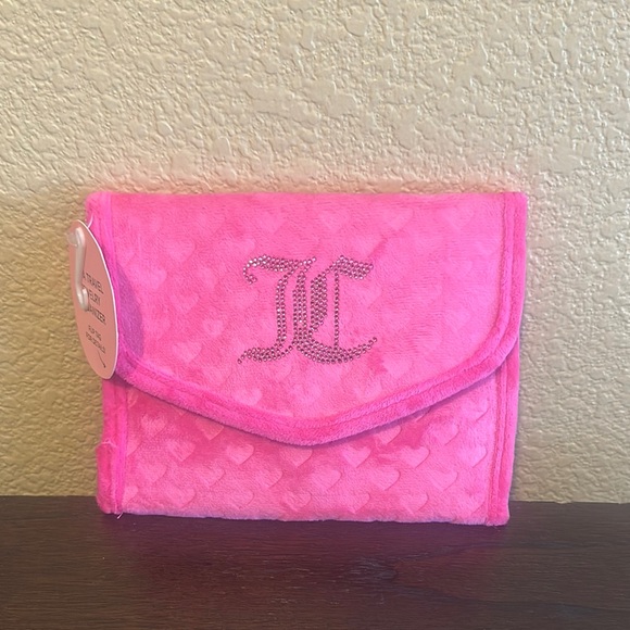 Juicy Couture Handbags - Juicy Couture Pink Travel Organizer